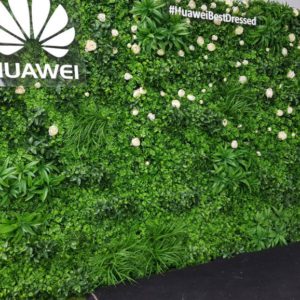 Huawai green flower wall for Moe races