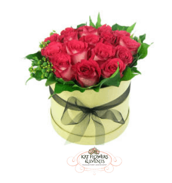 Round rose box for Valentines day